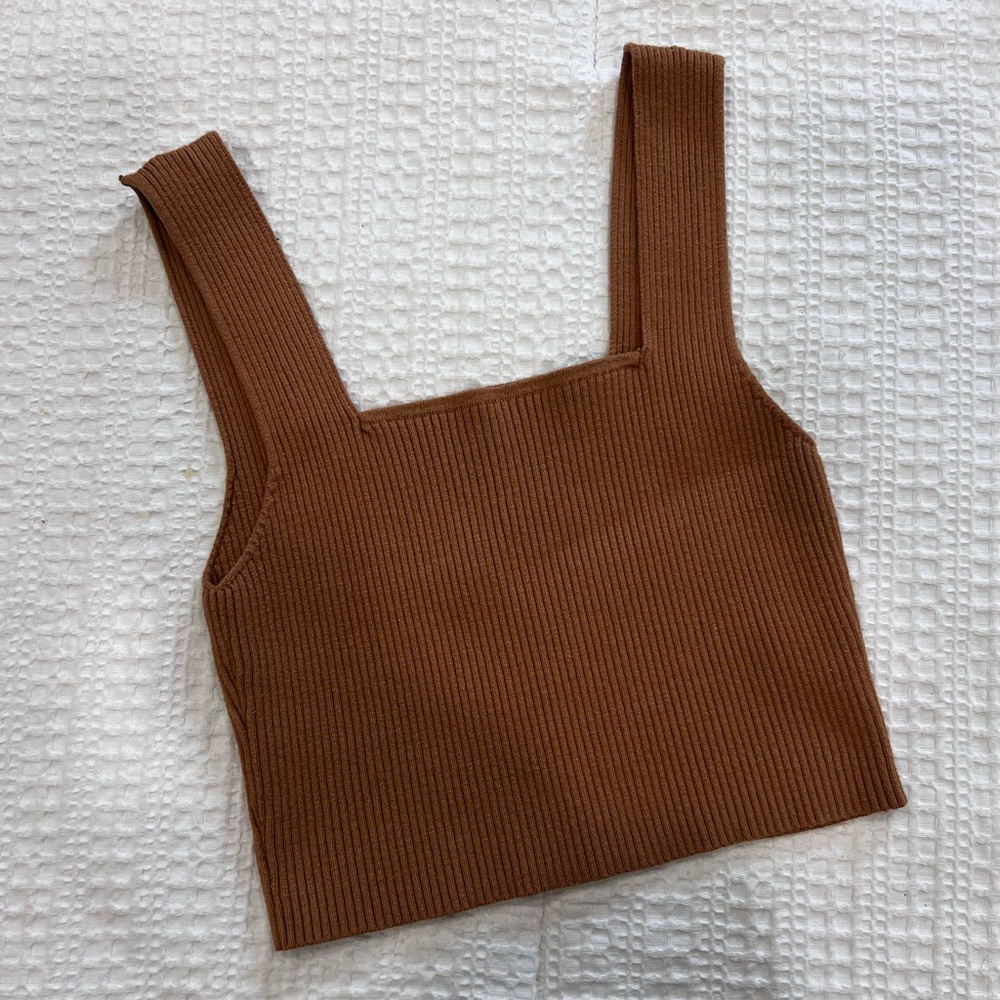 Staple crop tops